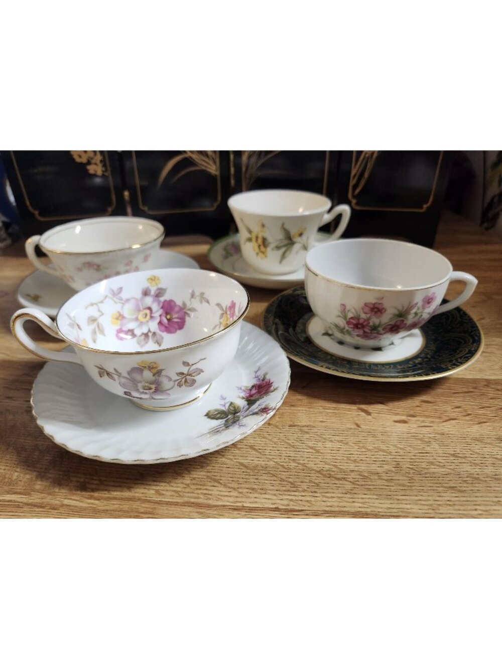 Mismatched China Colorful Eclectic Tea Cups & Saucers Tea Party 4 Sets